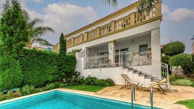 Villa For Sale in Limassol Marina, Cyprus