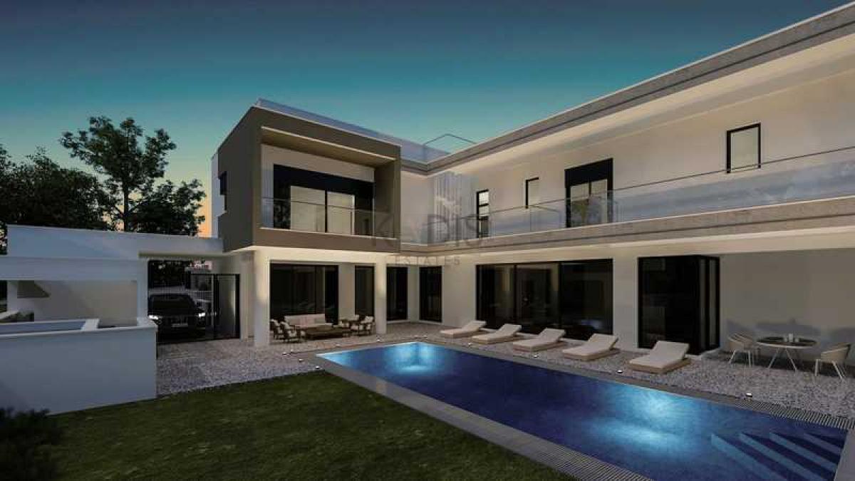 Picture of Villa For Sale in Agios Athanasios, Limassol, Cyprus