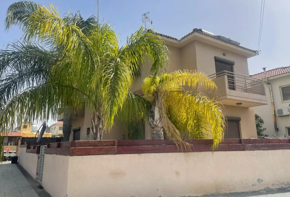 Picture of Home For Sale in Kolossi, Limassol, Cyprus