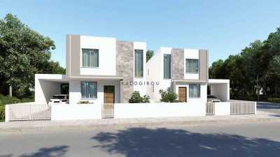 Home For Sale in Oroklini, Cyprus