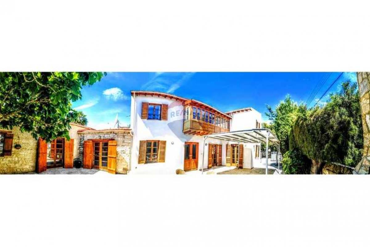 Picture of Villa For Sale in Ekali, Limassol, Cyprus