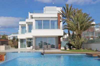 Villa For Sale in 