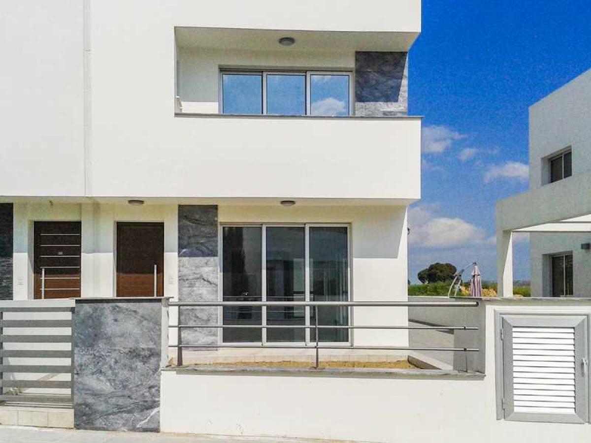 Picture of Villa For Sale in Oroklini, Larnaca, Cyprus