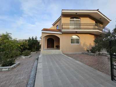 Villa For Sale in Asgata, Cyprus