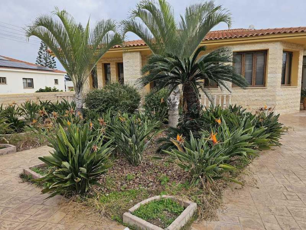 Picture of Villa For Sale in Tersefanou, Other, Cyprus