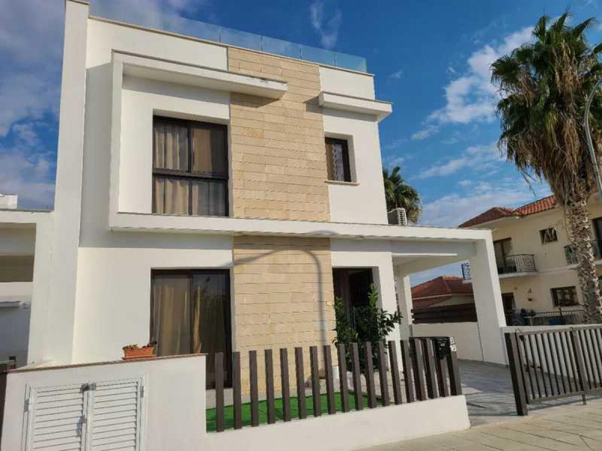 Picture of Home For Sale in Oroklini, Larnaca, Cyprus