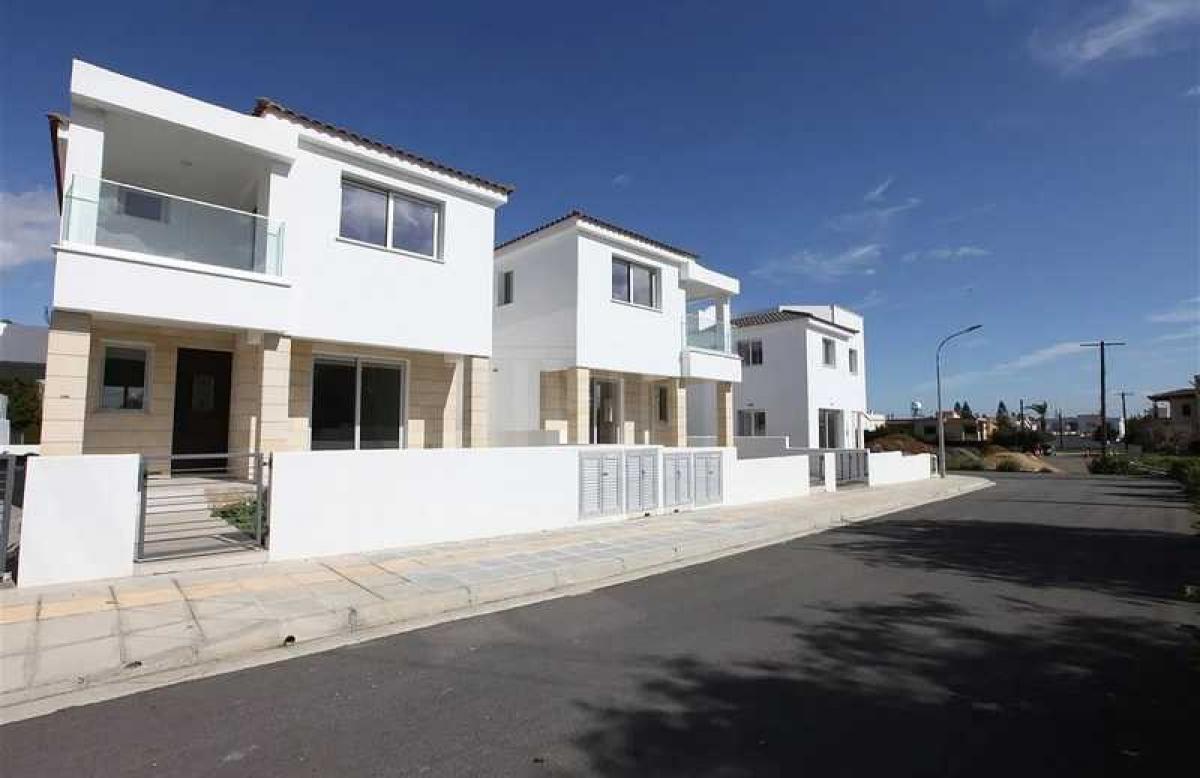 Picture of Villa For Sale in Strovolos, Nicosia, Cyprus