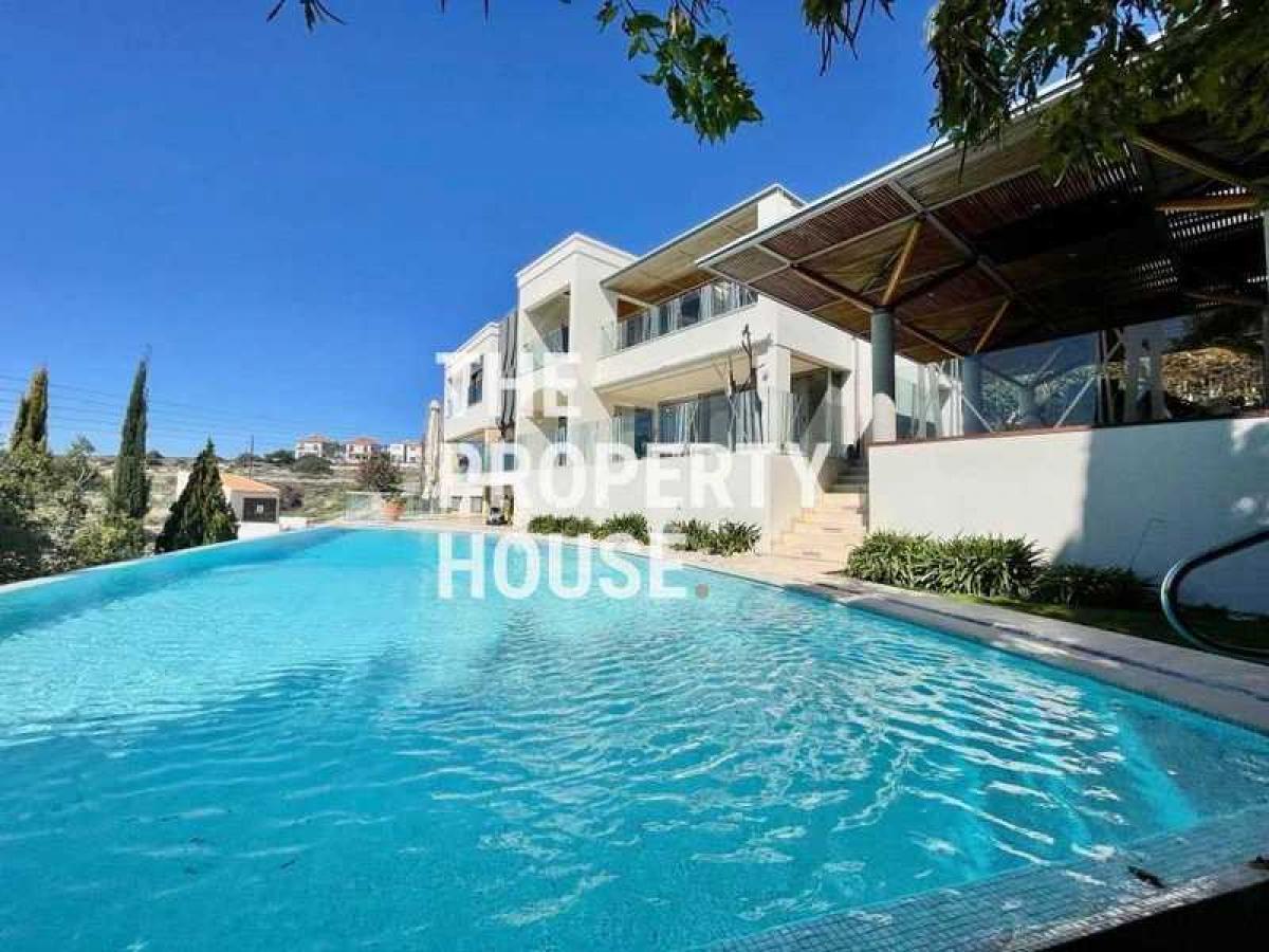 Picture of Villa For Sale in Erimi, Limassol, Cyprus