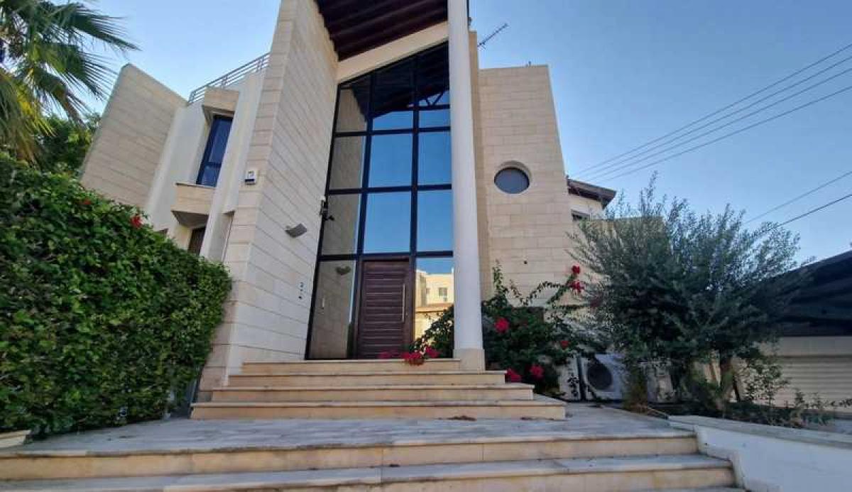 Picture of Villa For Sale in Larnaka, Larnaca, Cyprus