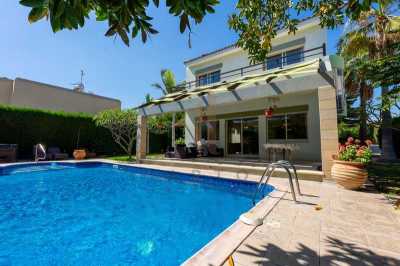 Villa For Sale in Pyrgos Lemesou, Cyprus