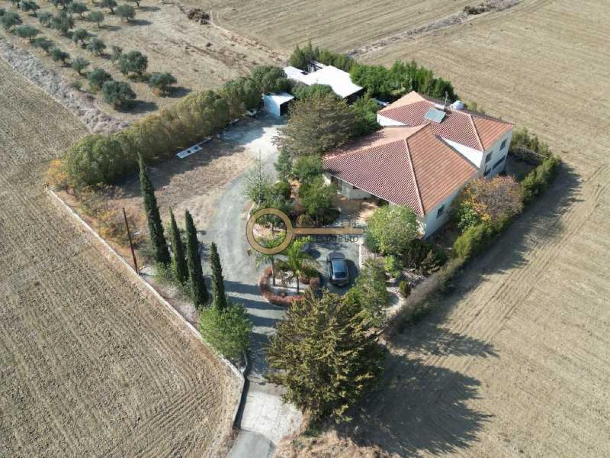 Picture of Home For Sale in Ergates, Nicosia, Cyprus