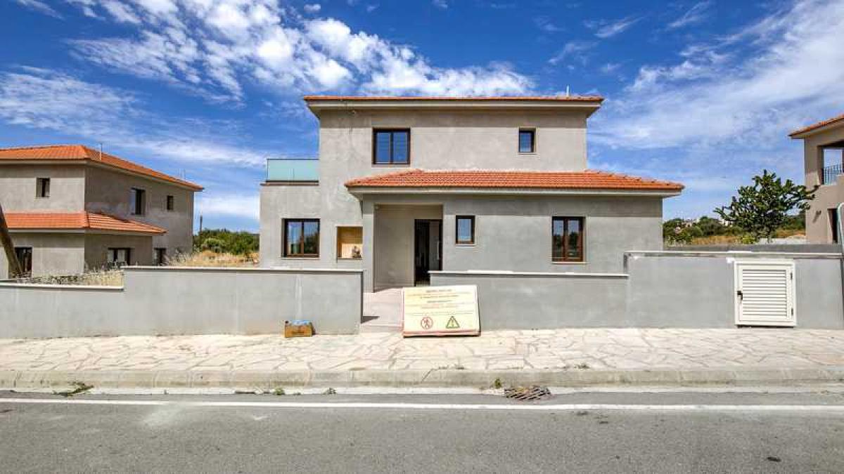 Picture of Home For Sale in Anogyra, Limassol, Cyprus