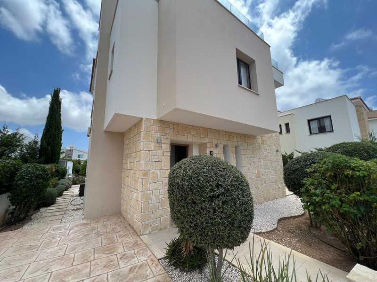 Picture of Villa For Sale in Chlorakas, Paphos, Cyprus