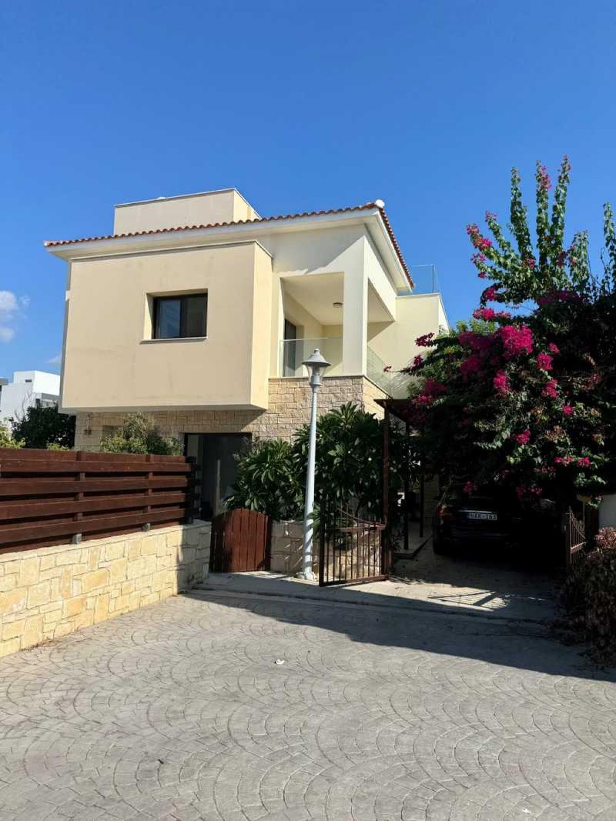 Picture of Home For Sale in Chlorakas, Paphos, Cyprus