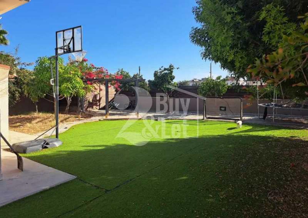 Picture of Villa For Sale in Erimi, Limassol, Cyprus