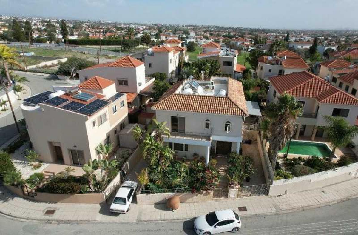 Picture of Home For Sale in Erimi, Limassol, Cyprus