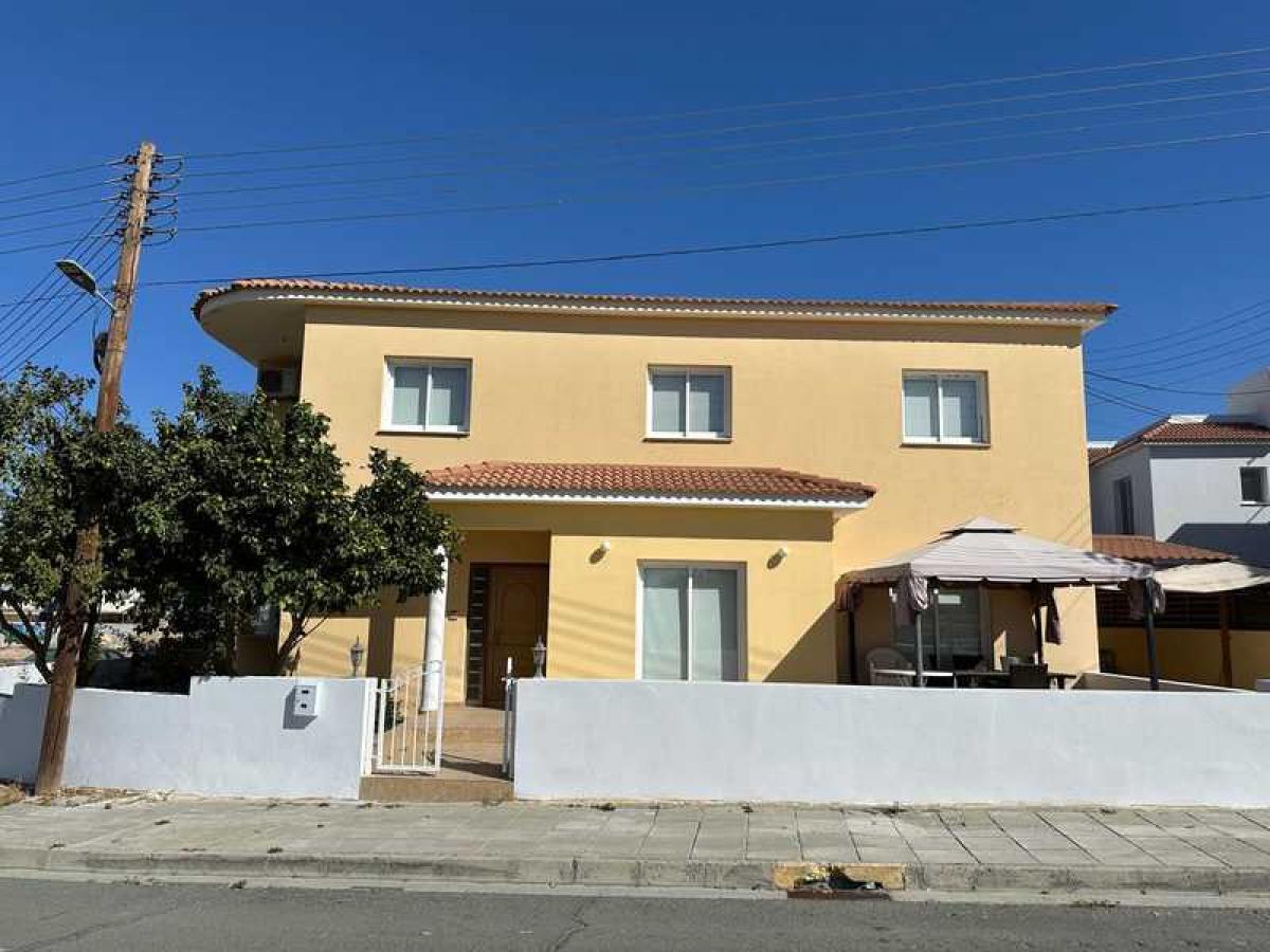 Picture of Villa For Sale in Dali, Nicosia, Cyprus