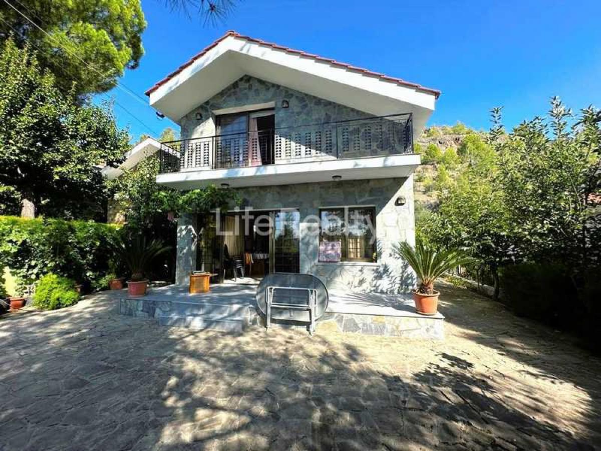 Picture of Home For Sale in Moniatis, Limassol, Cyprus