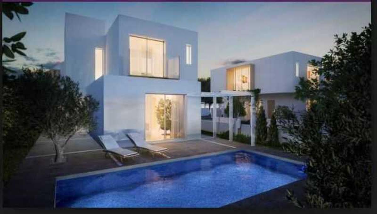 Picture of Villa For Sale in Chlorakas, Paphos, Cyprus