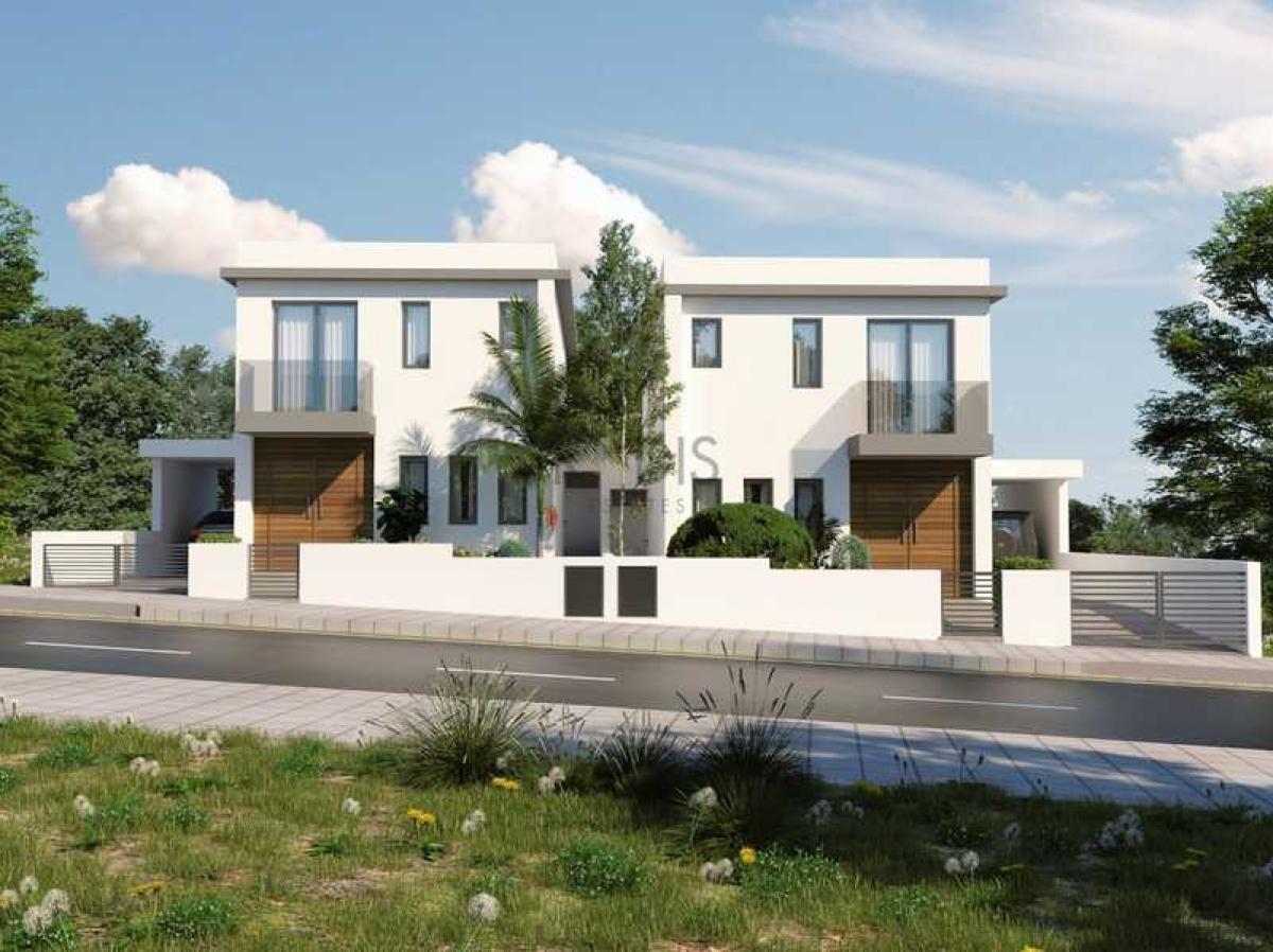 Picture of Villa For Sale in Oroklini, Larnaca, Cyprus