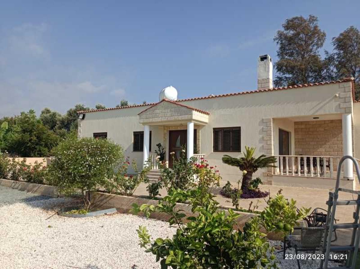 Picture of Villa For Sale in Kissonerga, Paphos, Cyprus