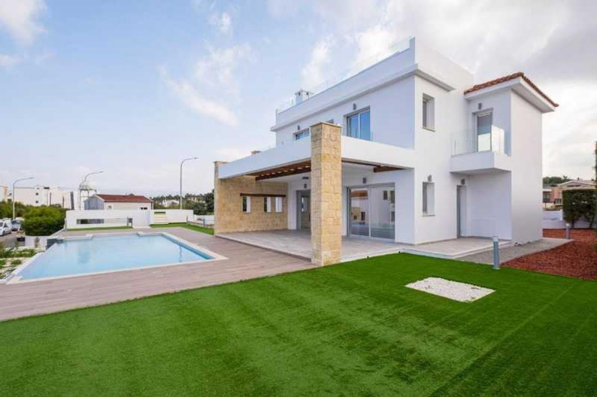 Picture of Home For Sale in Latsi, Nicosia, Cyprus