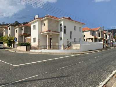 Home For Sale in Oroklini, Cyprus