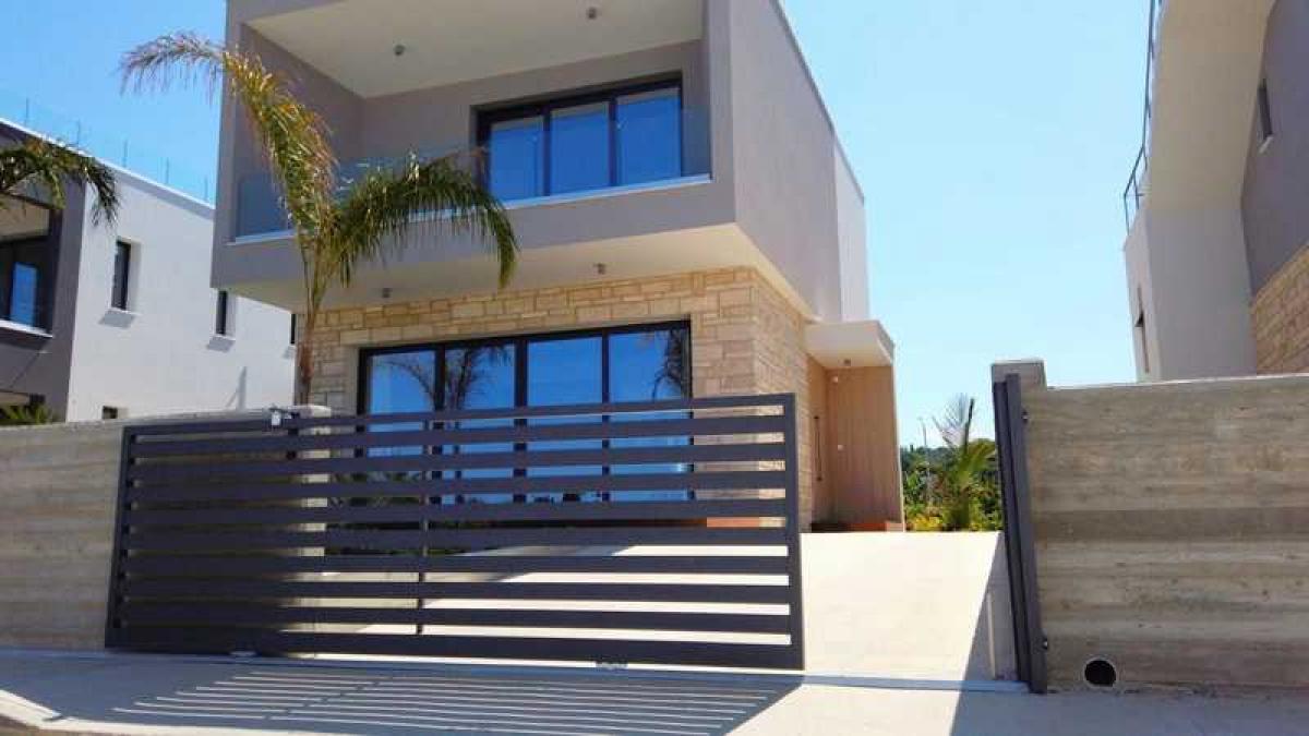 Picture of Home For Sale in Chlorakas, Paphos, Cyprus