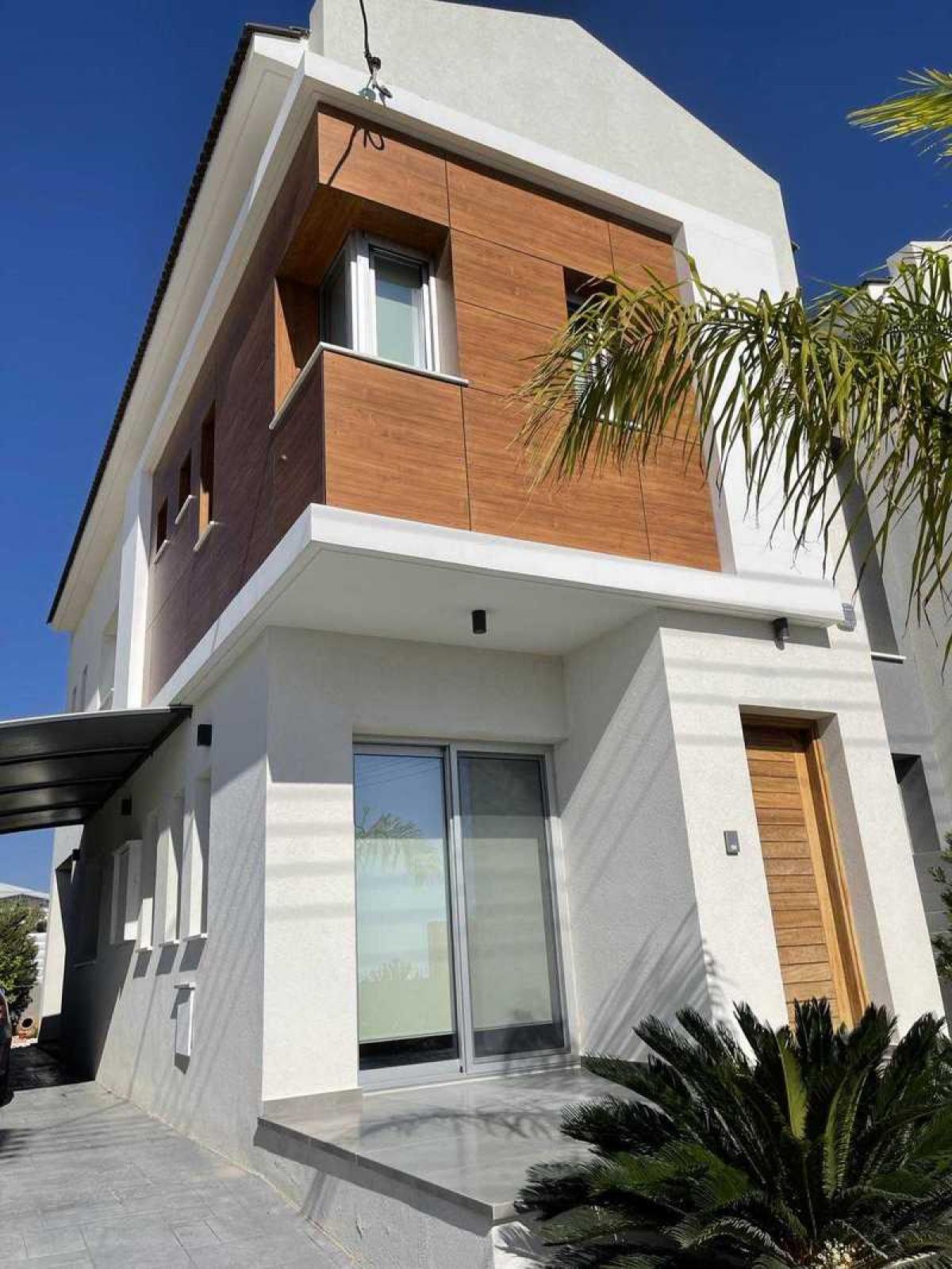 Picture of Home For Sale in Kolossi, Limassol, Cyprus