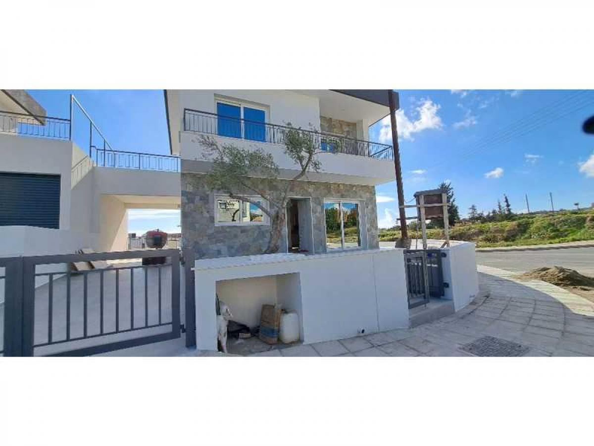 Picture of Home For Sale in Parekklisia, Limassol, Cyprus