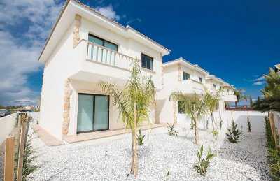 Villa For Sale in Avgorou, Cyprus