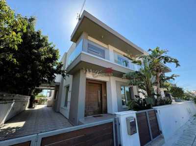 Home For Sale in Ekali, Cyprus