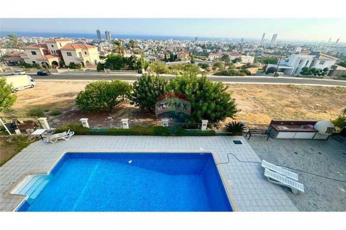 Picture of Villa For Sale in Agia Paraskevi, Limassol, Cyprus