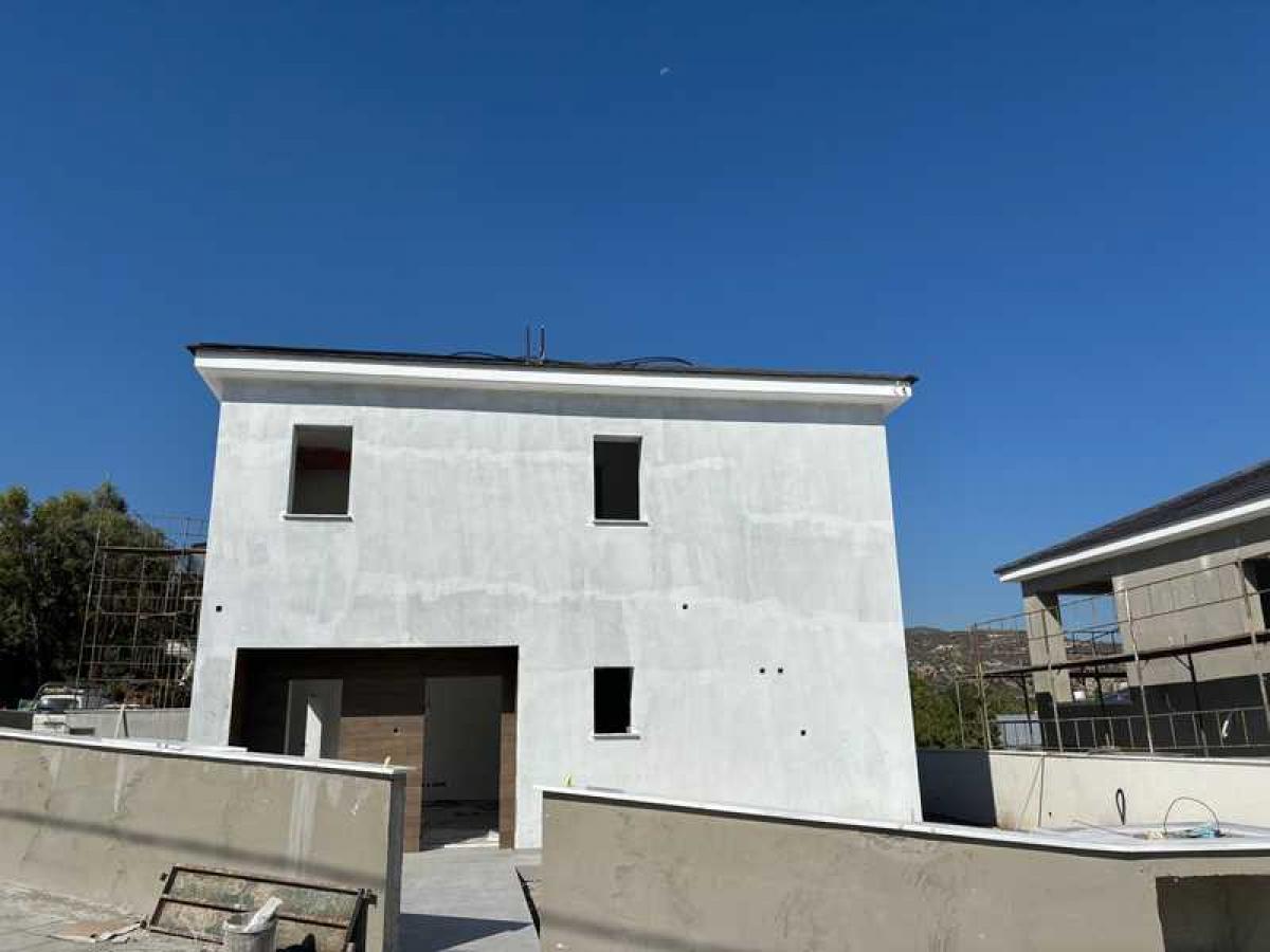 Picture of Home For Sale in Akrounta, Limassol, Cyprus