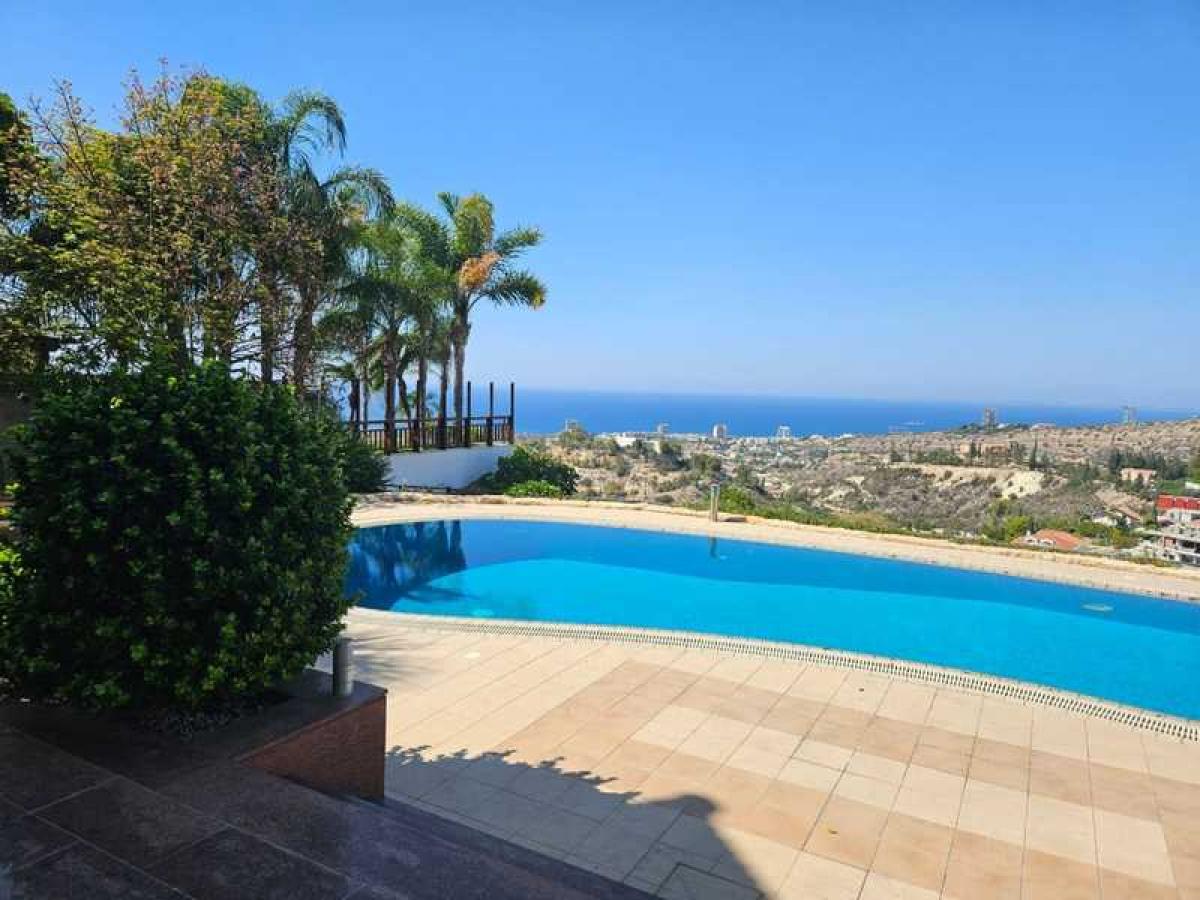 Picture of Villa For Sale in Agios Tychon, Limassol, Cyprus