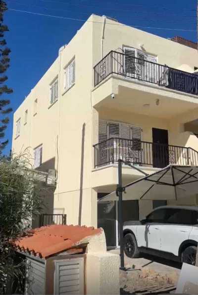 Home For Sale in Chlorakas, Cyprus