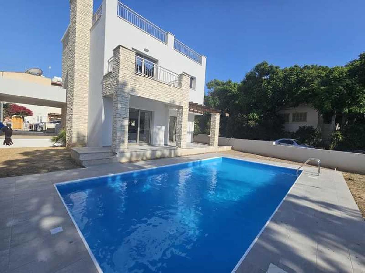 Picture of Villa For Sale in Paphos, Paphos, Cyprus