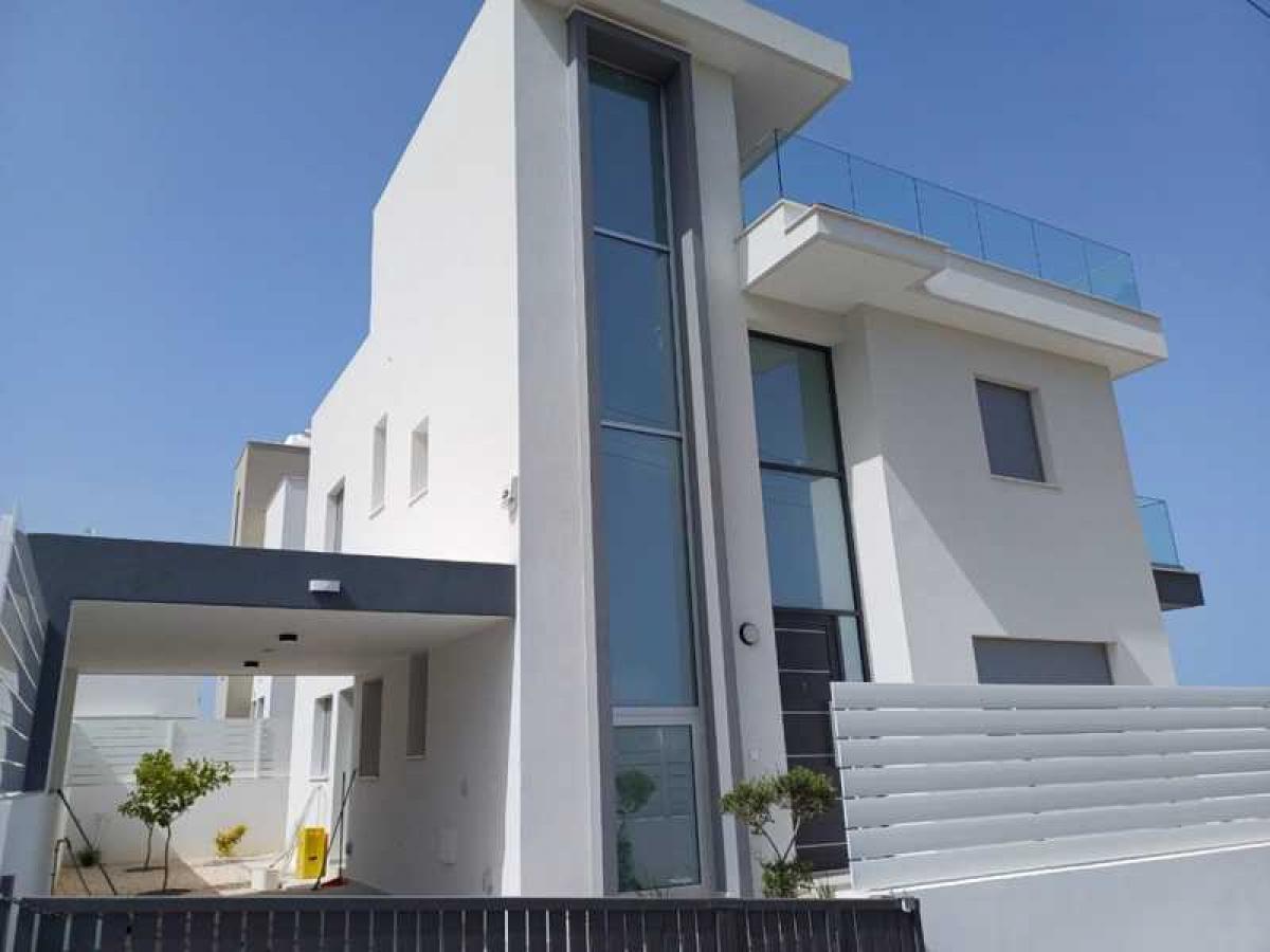 Picture of Home For Sale in Chlorakas, Paphos, Cyprus