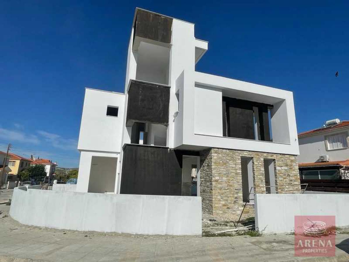 Picture of Villa For Sale in Oroklini, Larnaca, Cyprus