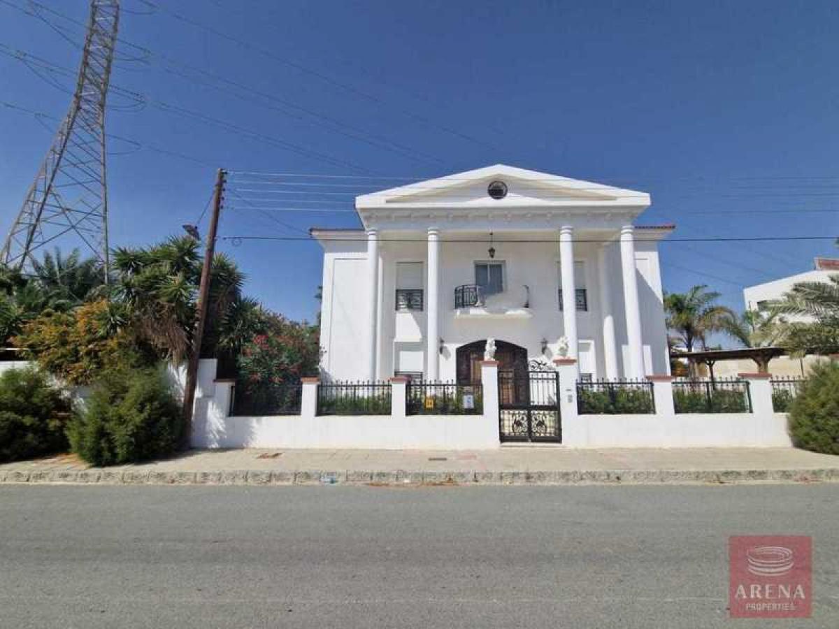 Picture of Villa For Sale in Aradippou, Larnaca, Cyprus