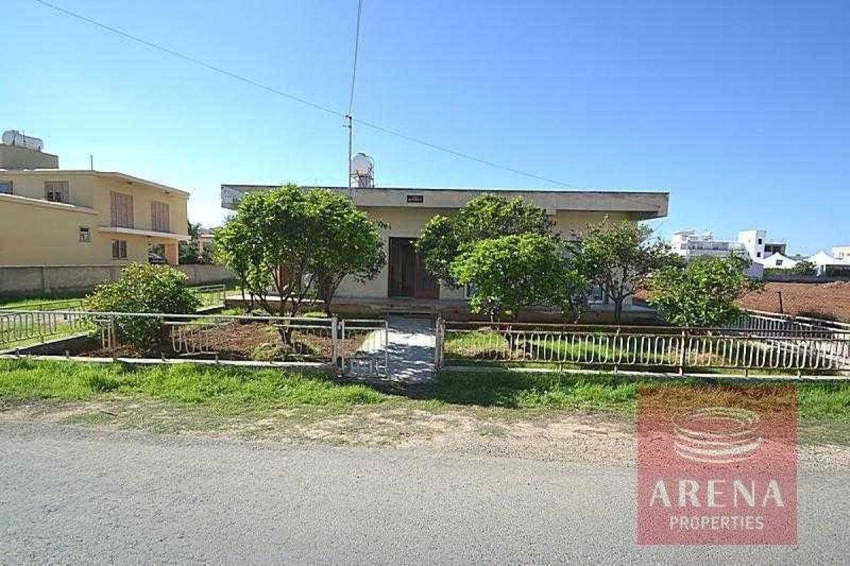 Picture of Villa For Sale in Deryneia, Famagusta, Cyprus