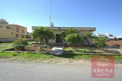 Villa For Sale in Deryneia, Cyprus