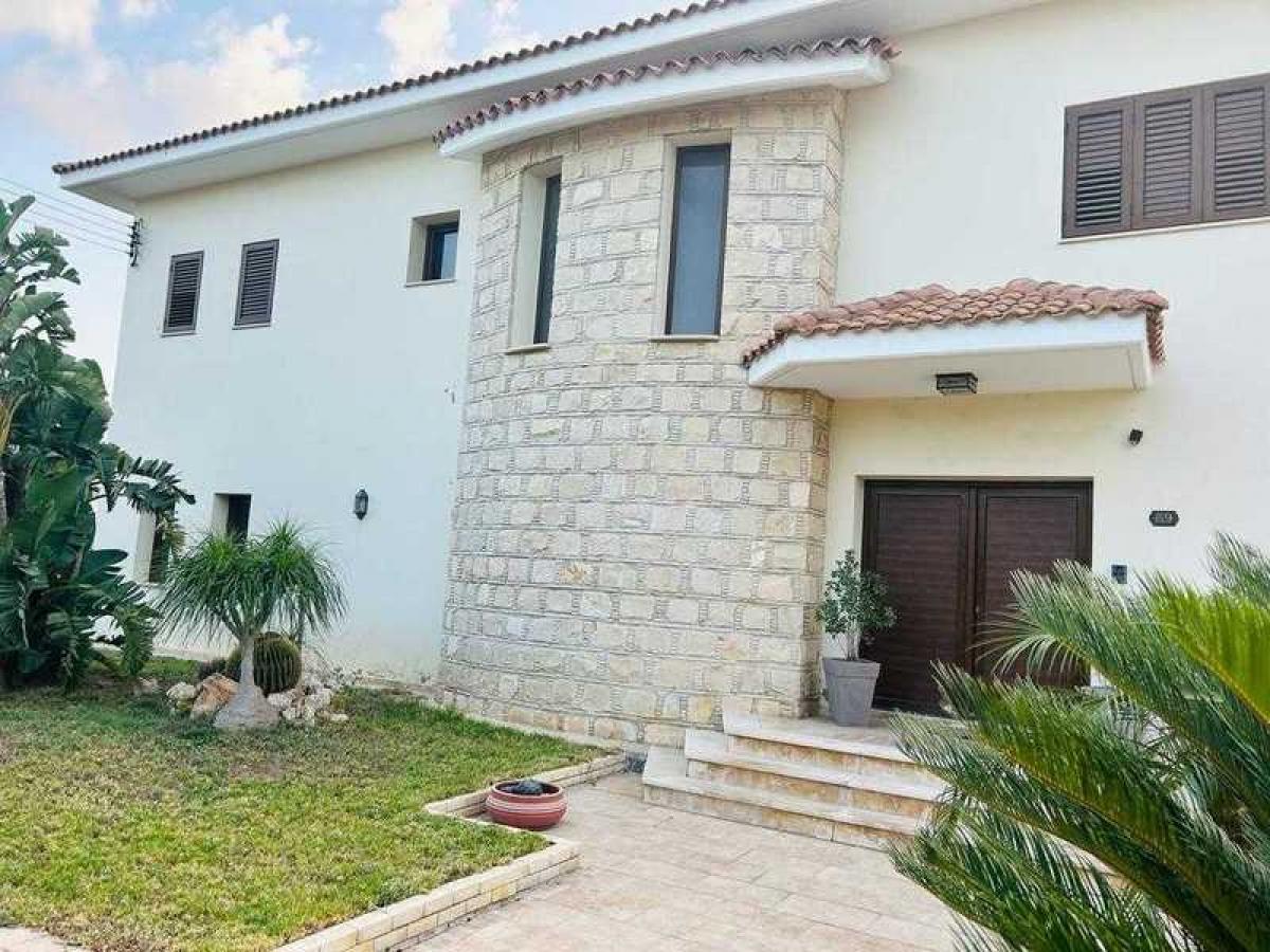 Picture of Home For Sale in Pyrgos Lemesou, Limassol, Cyprus