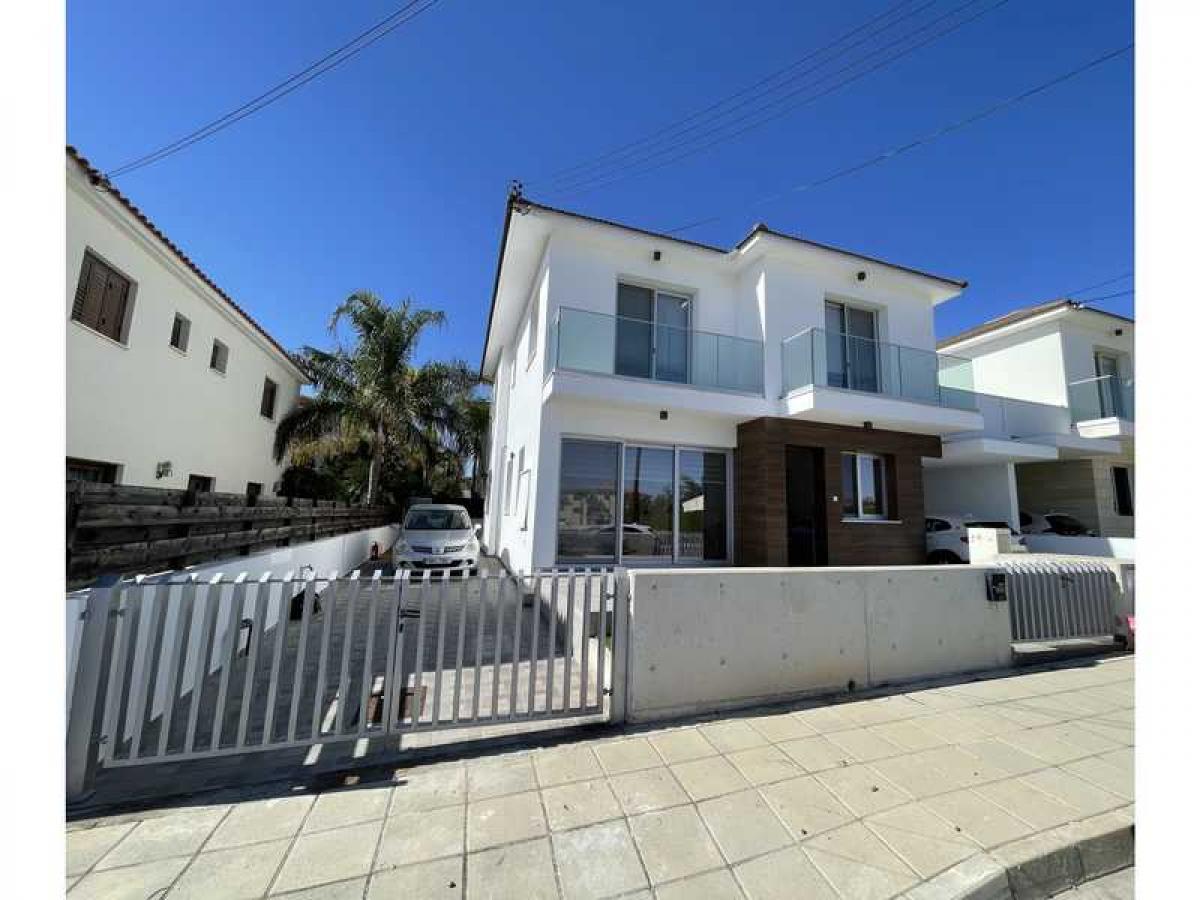 Picture of Home For Sale in Latsia, Nicosia, Cyprus