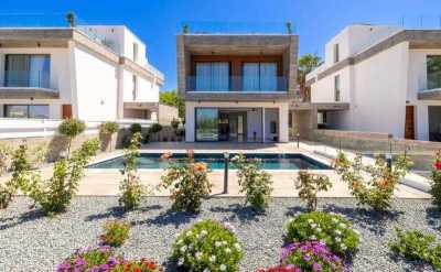 Villa For Sale in Chlorakas, Cyprus