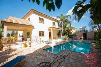 Villa For Sale in Deryneia, Cyprus