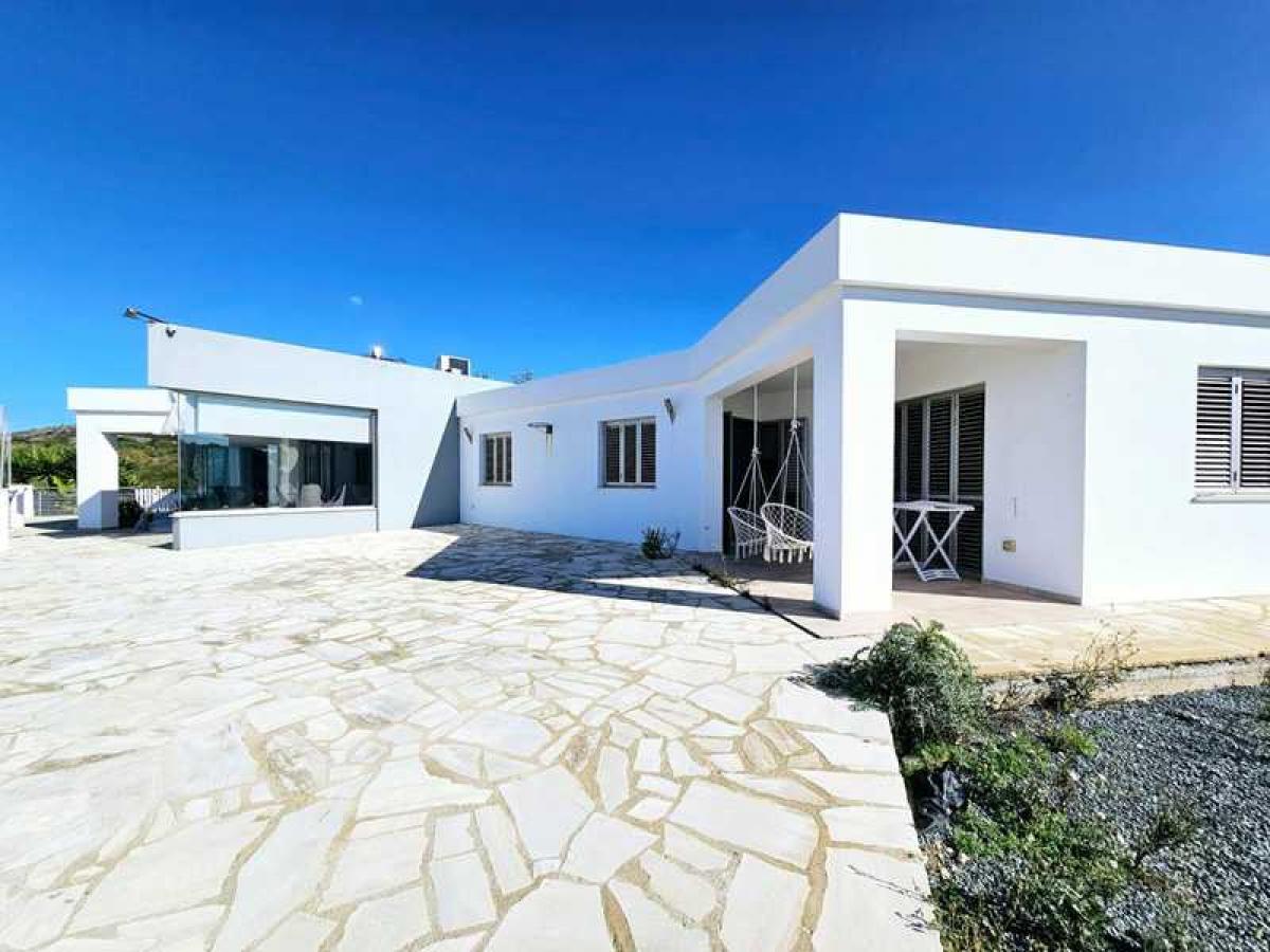 Picture of Villa For Sale in Armou, Paphos, Cyprus