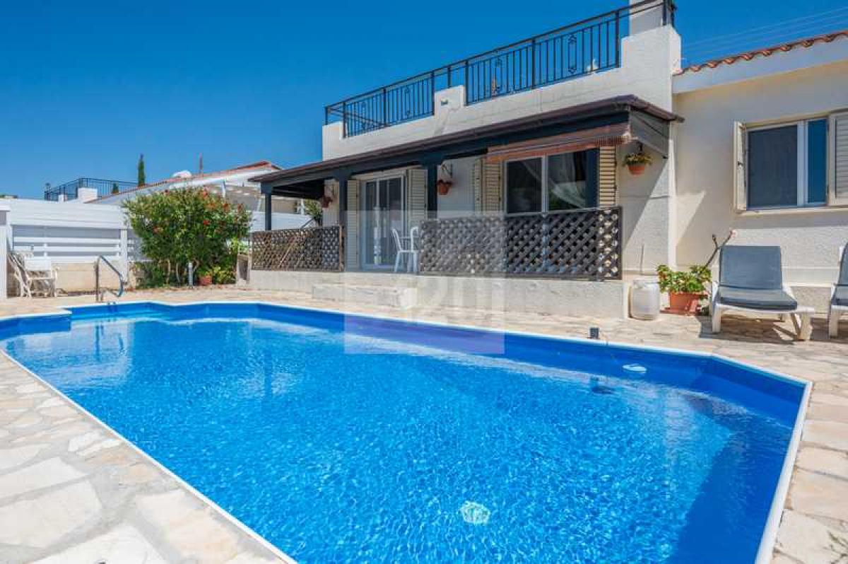 Picture of Villa For Sale in Argaka, Paphos, Cyprus