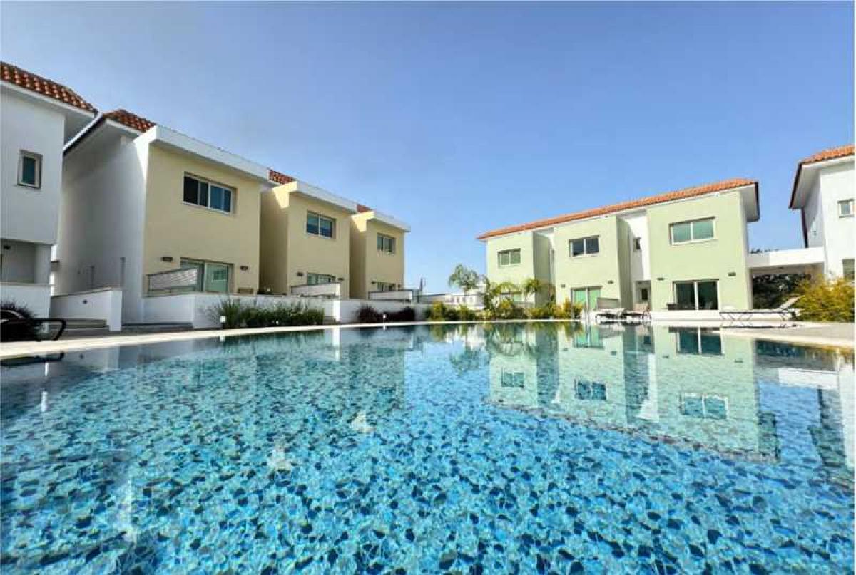 Picture of Home For Sale in Erimi, Limassol, Cyprus