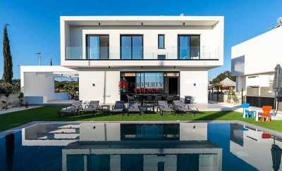 Villa For Sale in 